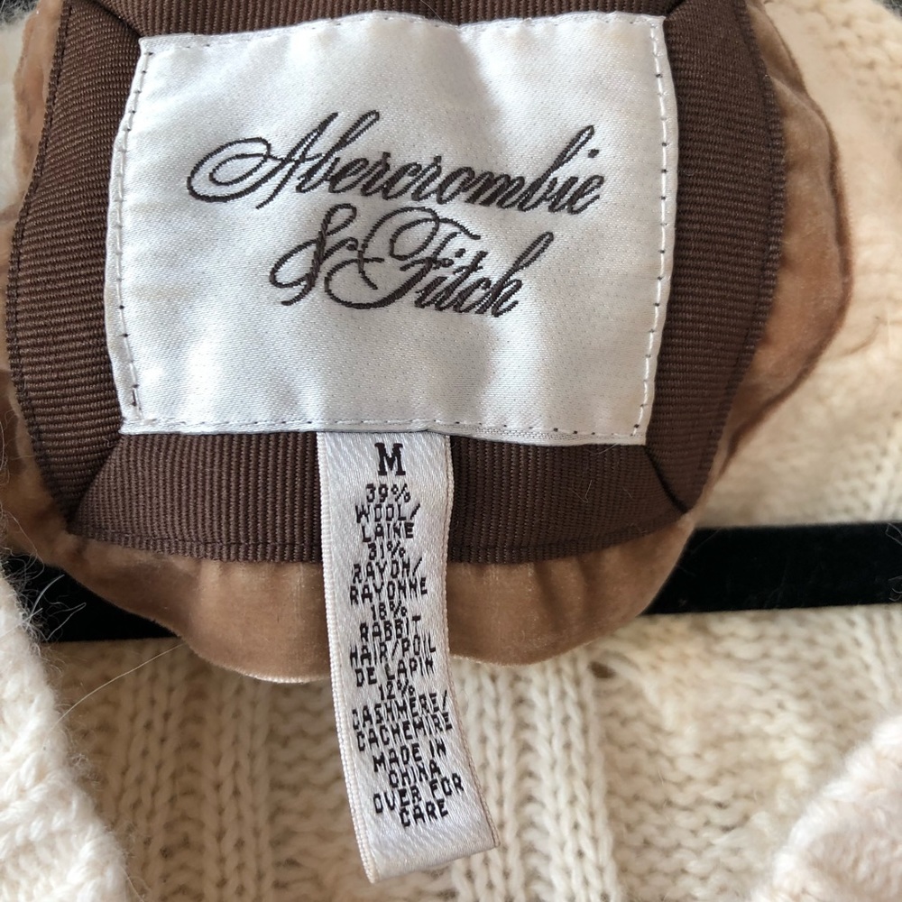 Sweater - Picture 3 of 3